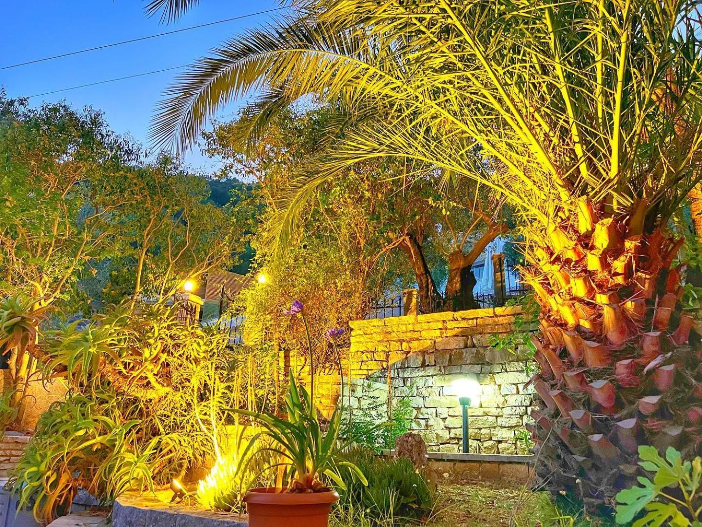 Silent Bay Apartments Katavolos ภายนอก รูปภาพ