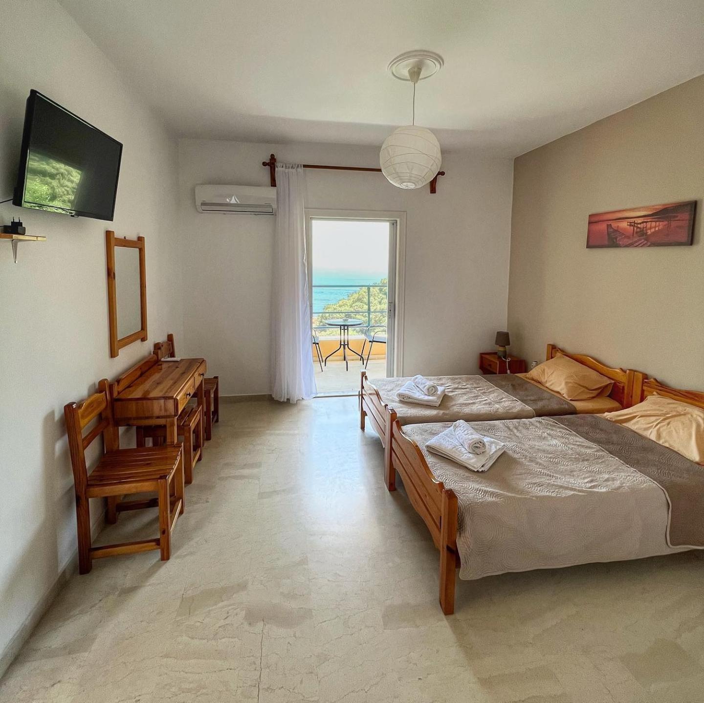 Silent Bay Apartments Katavolos ภายนอก รูปภาพ