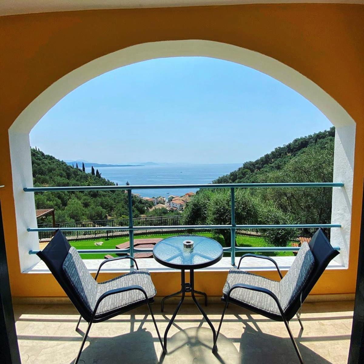 Silent Bay Apartments Katavolos ภายนอก รูปภาพ