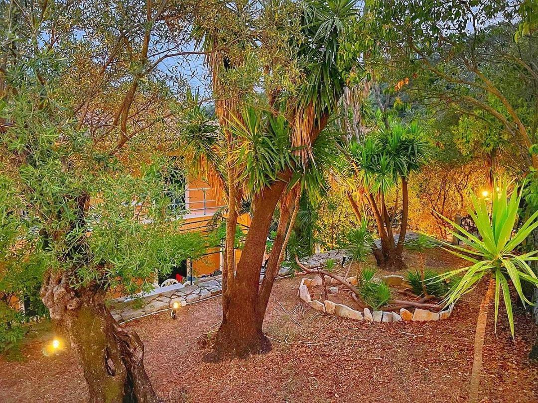 Silent Bay Apartments Katavolos ภายนอก รูปภาพ