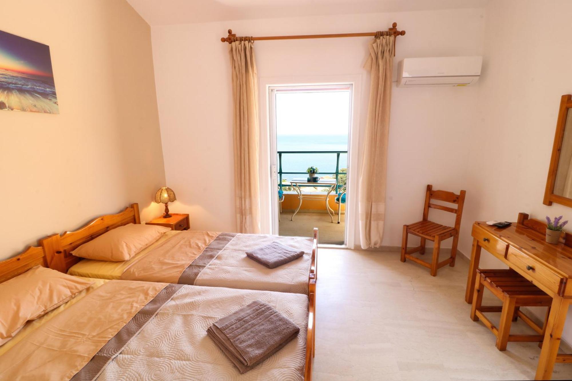 Silent Bay Apartments Katavolos ภายนอก รูปภาพ