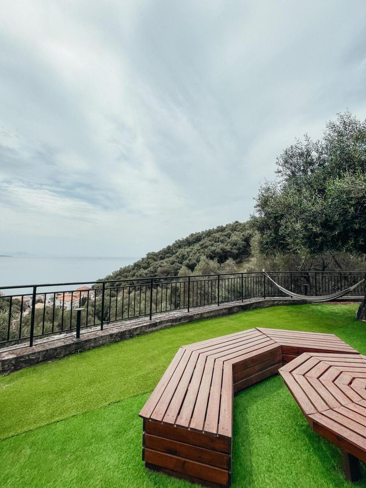 Silent Bay Apartments Katavolos ภายนอก รูปภาพ