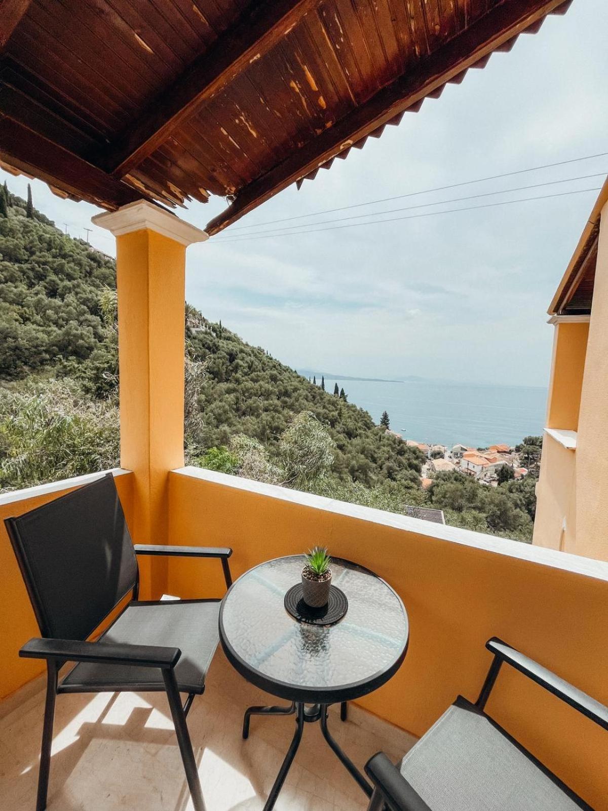 Silent Bay Apartments Katavolos ภายนอก รูปภาพ