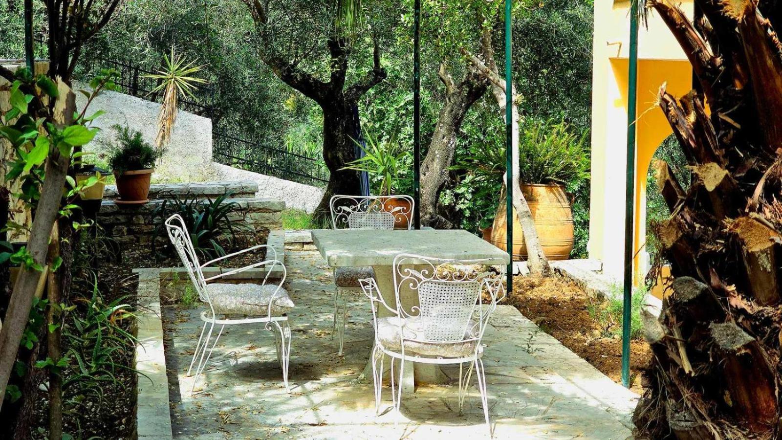 Silent Bay Apartments Katavolos ภายนอก รูปภาพ