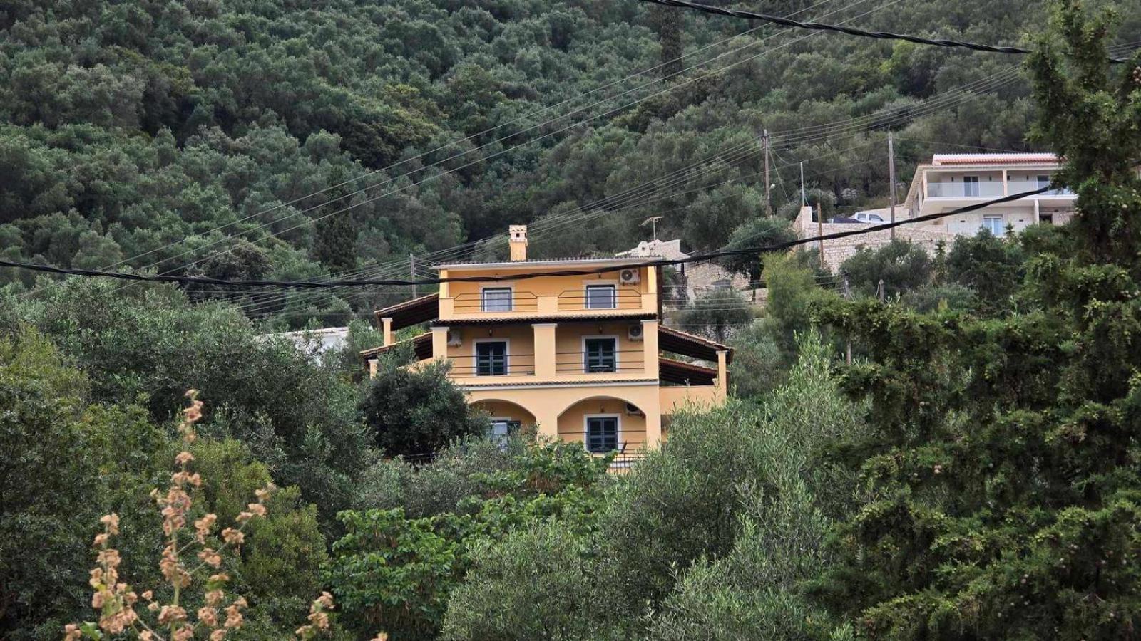 Silent Bay Apartments Katavolos ภายนอก รูปภาพ